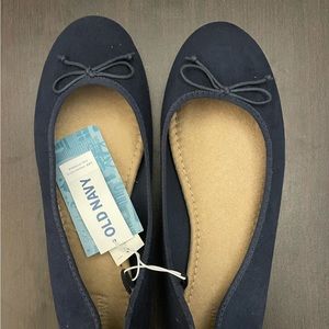 Brand new old navy flats color navy